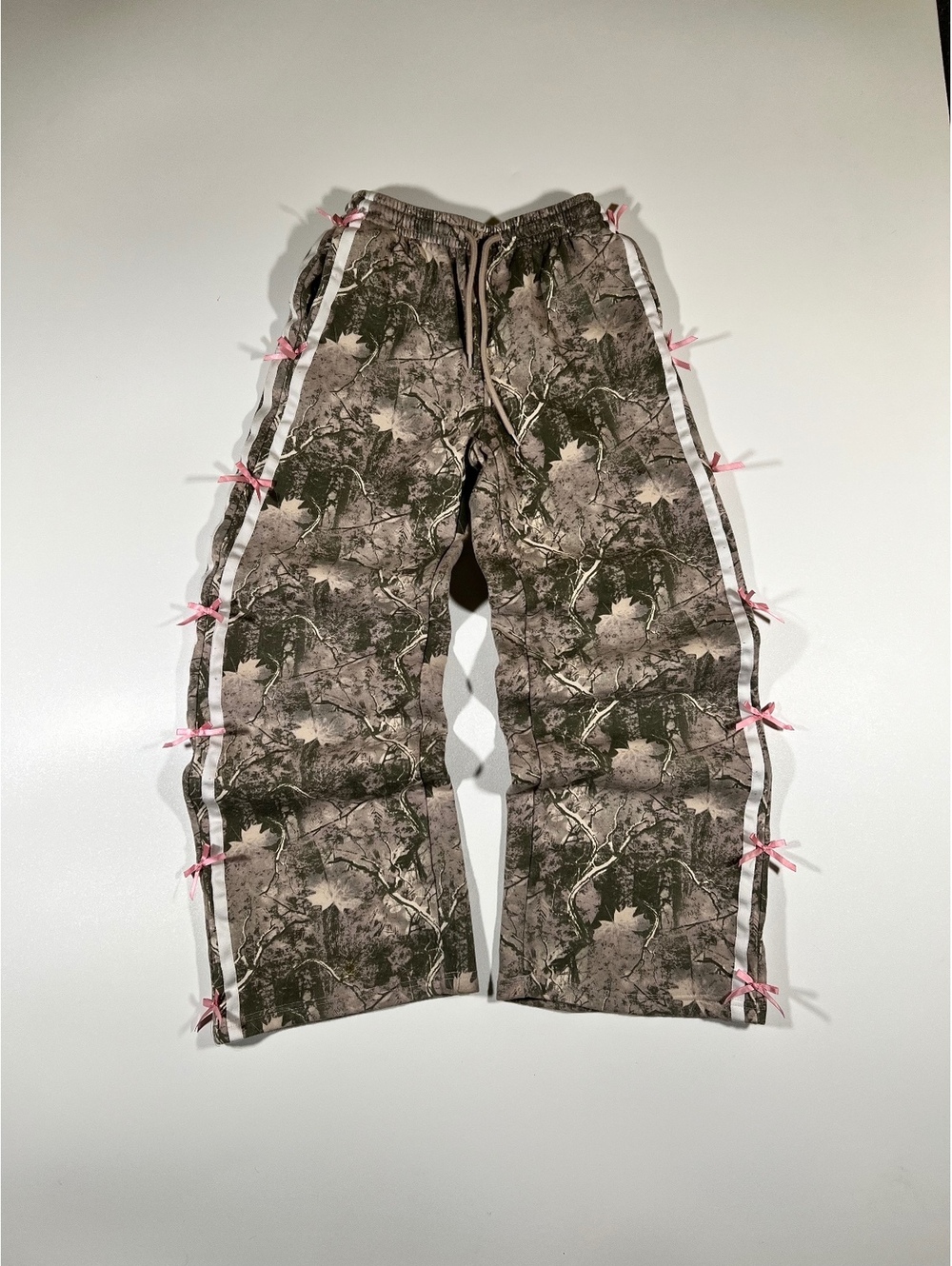 Forever 21 Camo Sweatpants Pink Ribbon Side Tie Joggers Streetwear DIY